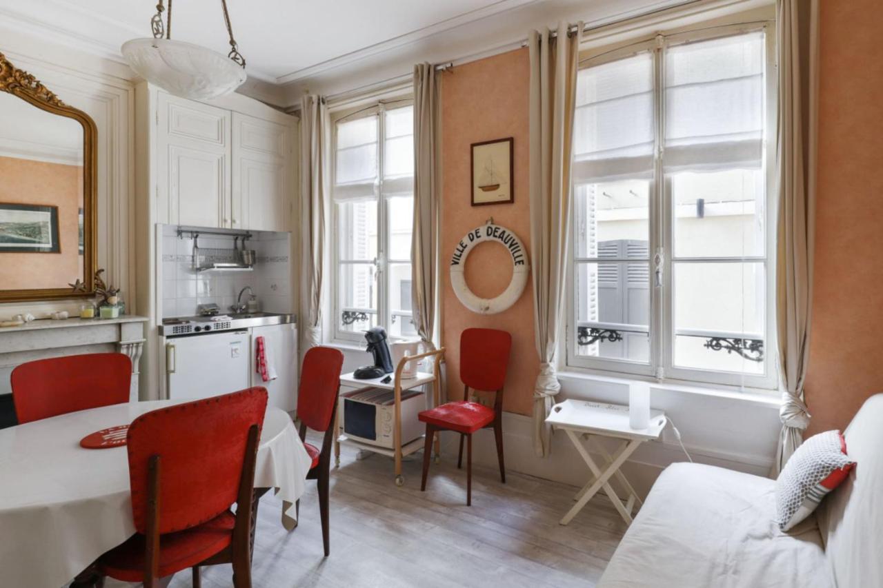 Appartement Des Embruns - Welkeys Trouville-sur-Mer Exterior foto